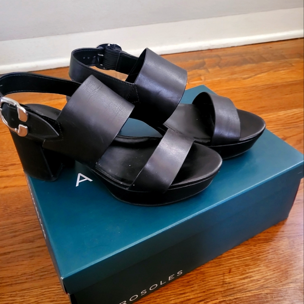 Aerosols Camera Black Leather shoes